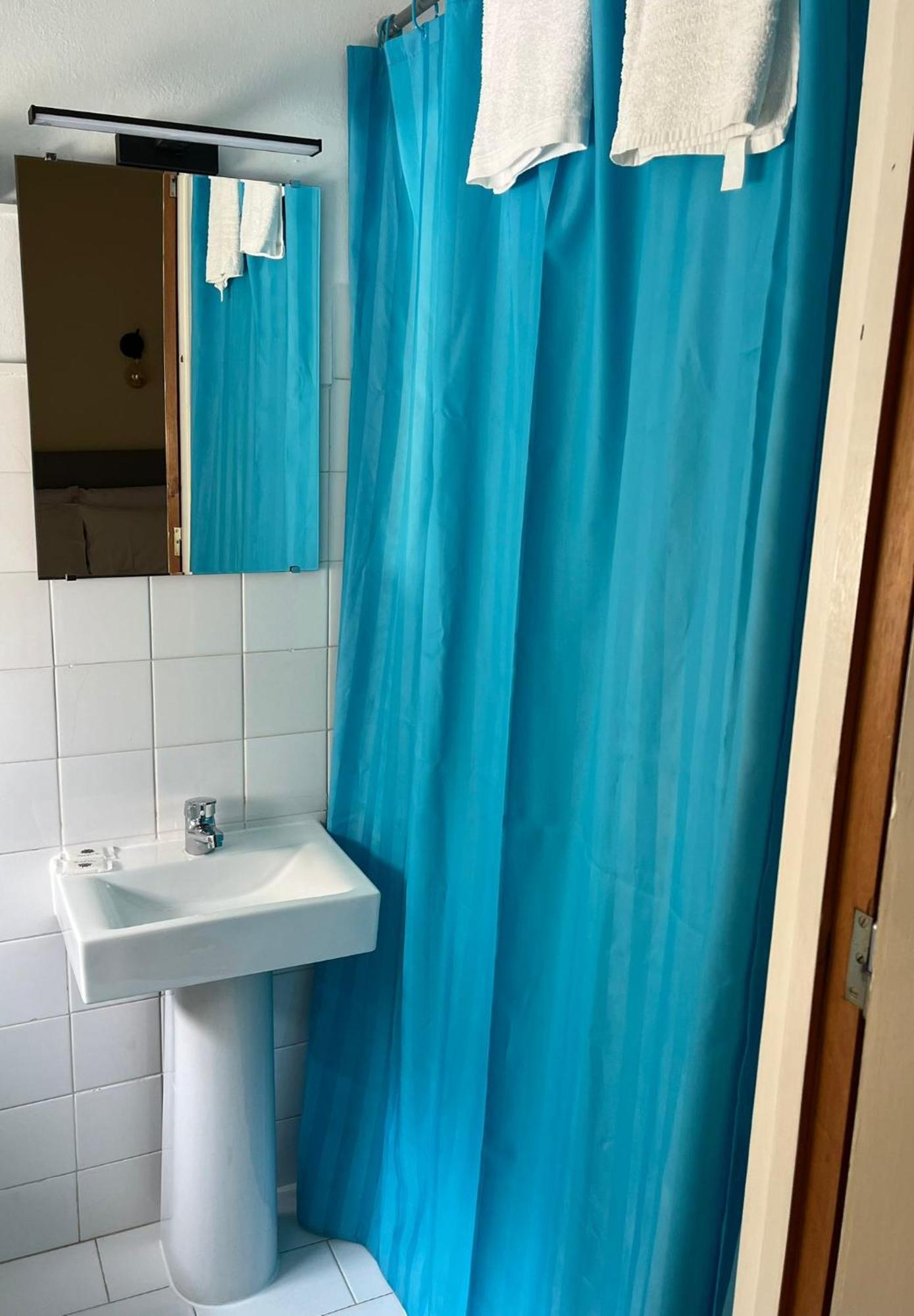 Bed and Breakfast Romeu Картейра Экстерьер фото