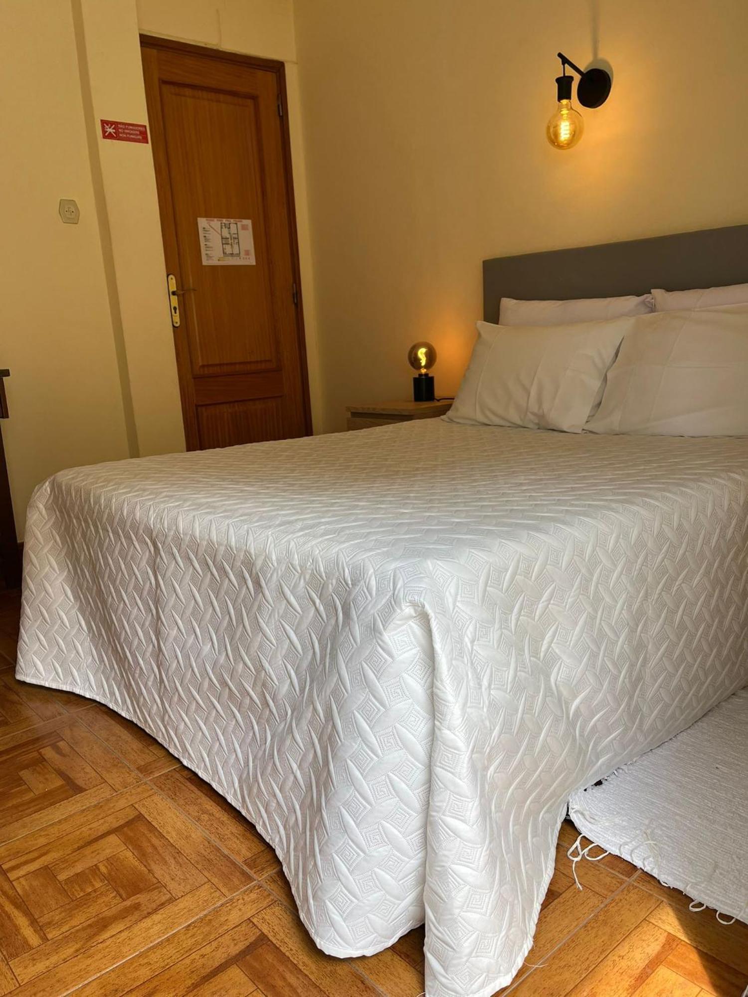 Bed and Breakfast Romeu Картейра Экстерьер фото