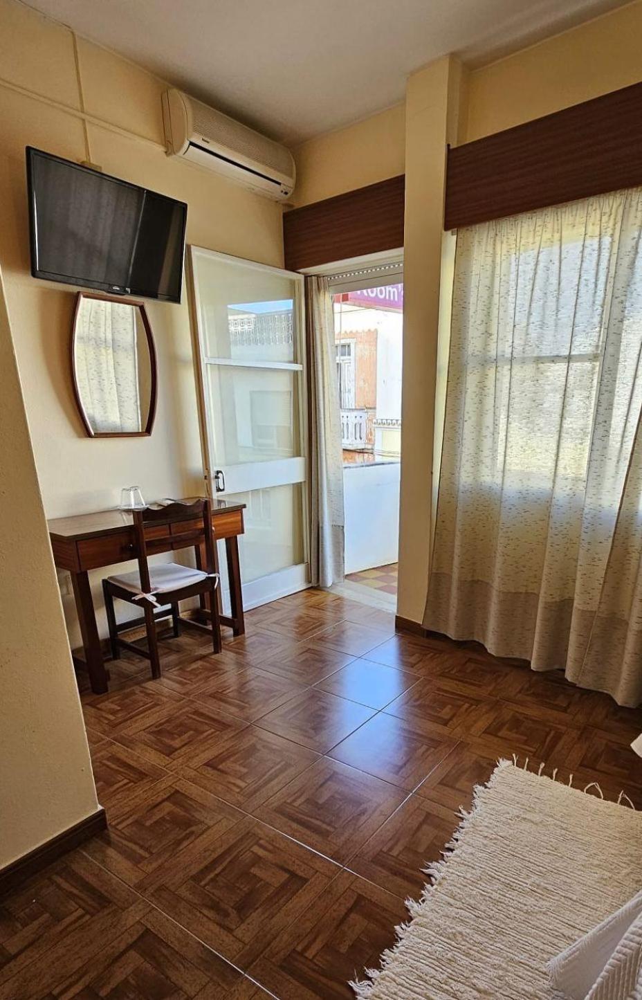 Bed and Breakfast Romeu Картейра Экстерьер фото